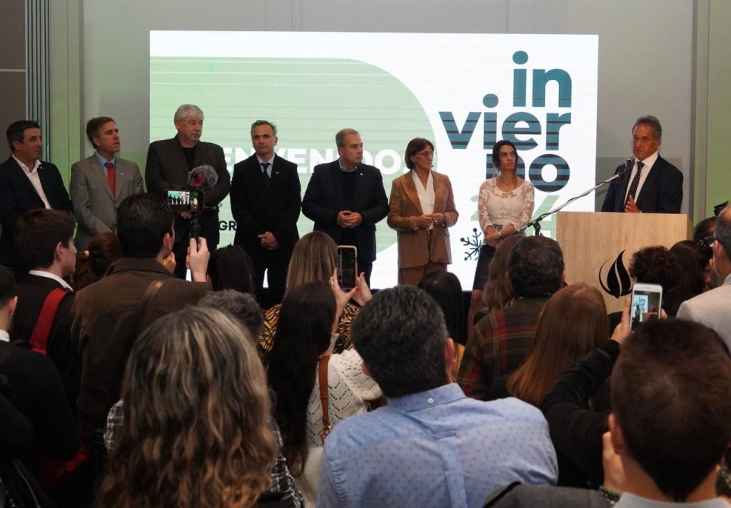 Daniel Scioli, durante el lanzamiento de la temporada invernal de Río Negro.
